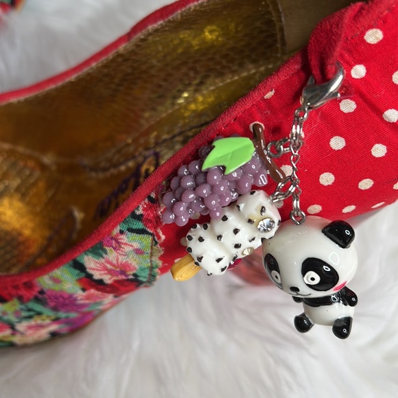 ❌ Irregular Choice Red Stick Of Rock Lucite Heels - Picture 4 of 16